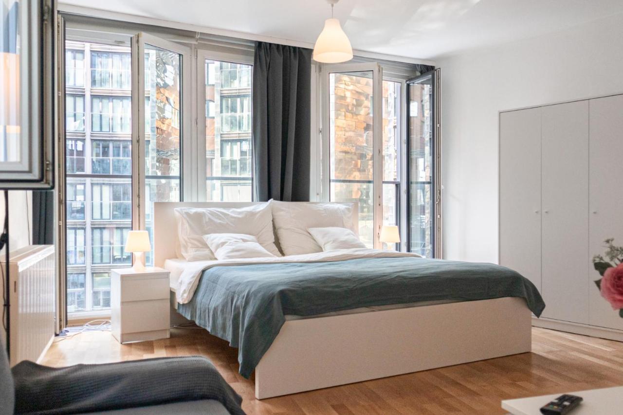 Gasometer Apartment - Designer Building With Amazing View Wien Exteriör bild