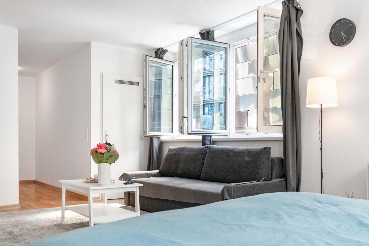 Gasometer Apartment - Designer Building With Amazing View Wien Exteriör bild